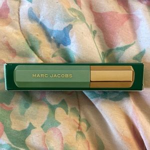 Marc Jacobs Beauty Velvet Noir Mascara in Ltd edition. Full size